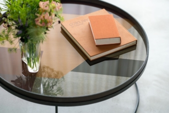 Alternative view of Ethnicraft Angle Glass Tray Bronze XL